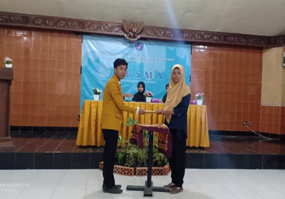 SERAH TERIMA JABATAN KEPENGURUSAN HIMA SECO PENDIDIKAN IPA